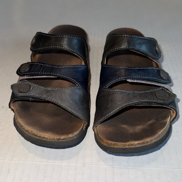Think! Tri Color Leather Slide Sandals - Picture 6 of 10